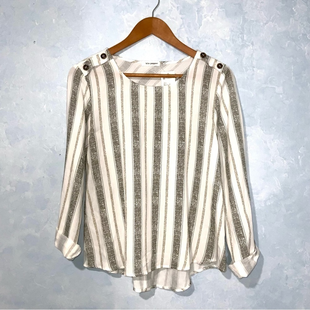 Blu Pepper White & Gray Striped Button Back Long Sleeve Casual Blouse NWT Small